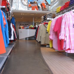 Cementgebonden gietvloeren met betonlook uiterlijk Cementgebonden gietvloeren met betonlook uiterlijk